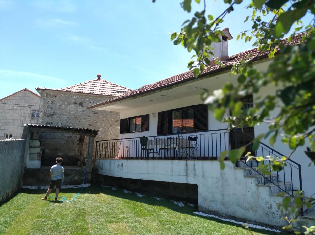 Villa Pé na Aldeia Outeiro  Esterno foto